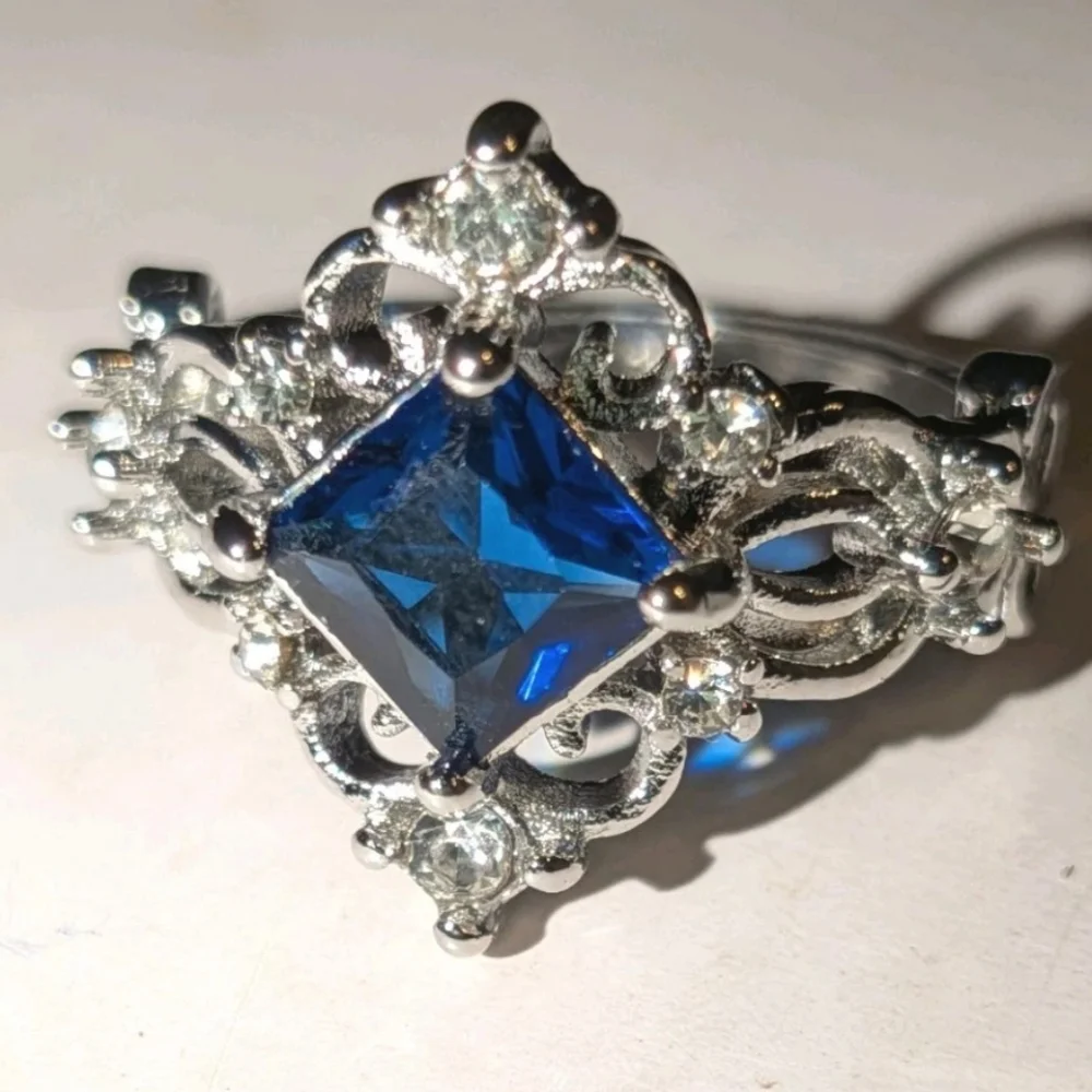 Ladie's Vintage Design Princess Cut Lab Created Sapphire Engagement Ring